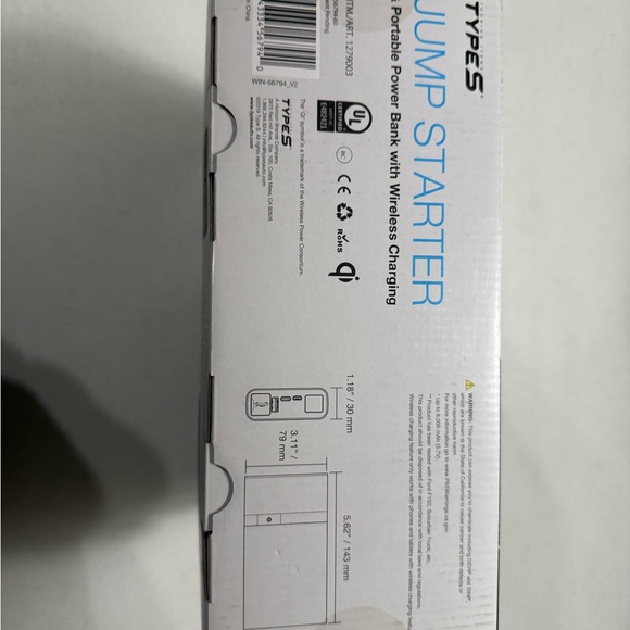 Type S jump starter and portable power bank with wirelesss charging - Picture 5 of 6